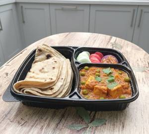 Matar paneer with 4 butter roti