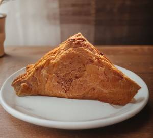 VEG CURRY PUFF