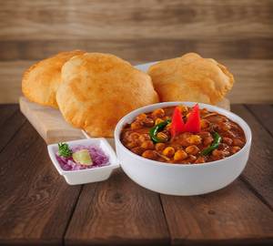 Chhole Puri (3Pc) Plate