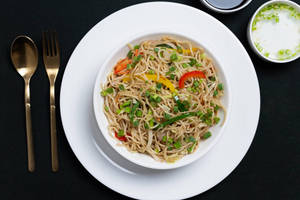 Veg Hakka Noodle