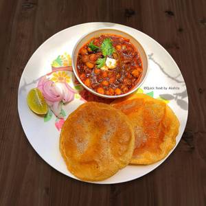 Chole Puri [3 Pieces]
