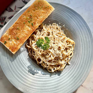 Spaghetti Cacio E Pepe