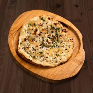Kulcha With Stuffing [Veg]