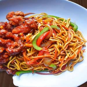 Chicken chilli garlic noodles