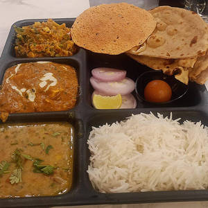 Veg Thali