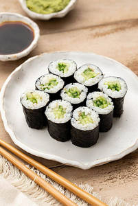 Veg Sushi Spicy Kappmaki (6pcs)