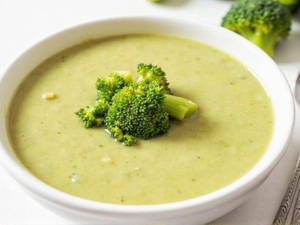 Broccoli Almond Soup