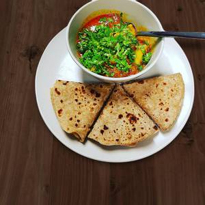 Rajma with 3 Roti Tawa