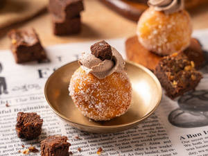 Dark Choco Mousse Berliner