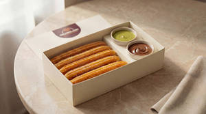 Medium Churro Dippers With 2 Signature Dips