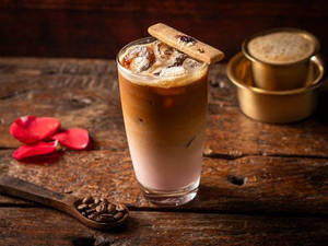 Gulabi Kaapi Latte
