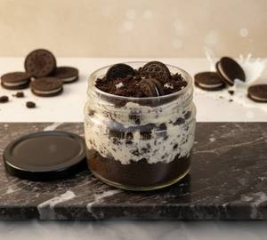 Oreo Cheesecake Eggless Jar