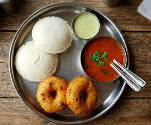 2 Idli + 2 Vada + Sambar + Chutney