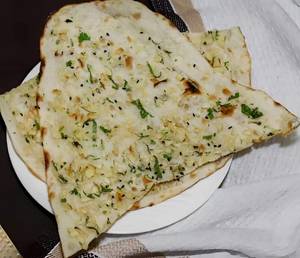 Chilly Garlic Naan