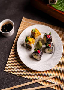 Crunchy Paneer Sushi