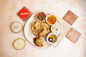 Indori Sev Tamatar Thali