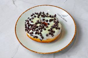 Choco chip doughnut [1 piece]
