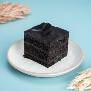 Eggless Chocolate Truffle Pastry