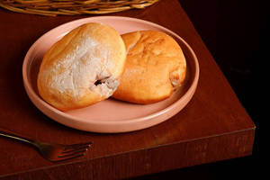 Milk Chocolate Bun
