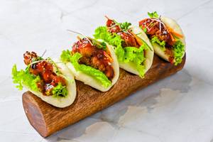 Korean chicken bao