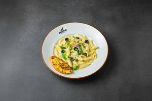 Chicken alfredo pasta