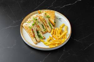 Chicken club sandwich [3 layers]