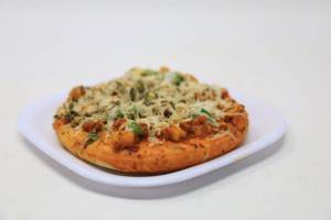 Paneer tikka pizza