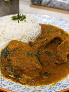 Fish Curry 02 Pcs& Rice/butter Naan