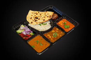 Kadhai Paneer +dal Makhani + Rice+ 3 Roti Tawa