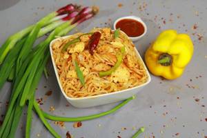 Chicken Schezwan Noodles
