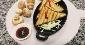Paneer And Mushroom Sandwich