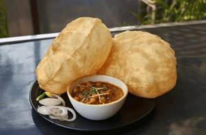 2 Bhature