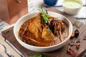 Kanastri Lipatwan Murgh