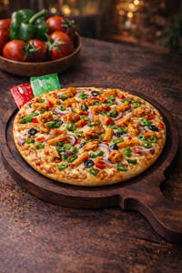 Veggie Spicy Pasta Pizza