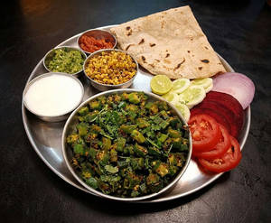 Bhendi Bhaji Bhakari