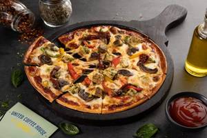 Chicken Farm House Delight Pizza [12 Inches]