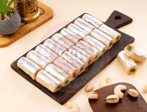 Kaju Pista Roll