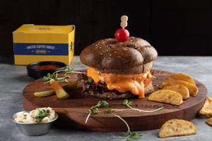 La Mancha Pimento Madrio Burger