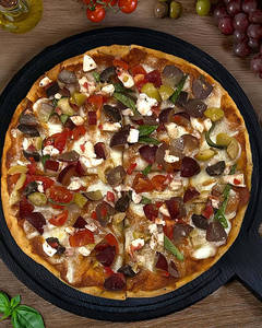 Red Grape Salsa Pizza