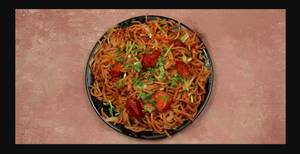 Chicken schezwan hakka noodles