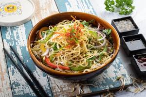 Veg Hakka Noodles