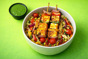 Tandoori Grilled Paneer Tikka Salad & Mint Dressing