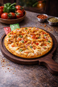 Chicken Spicy Pasta Pizza