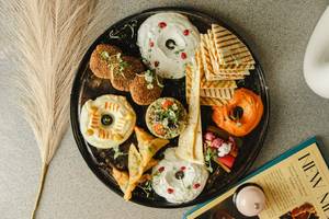 Turkish Veg Mezze Platter