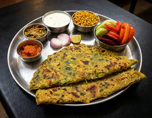 Methi Paratha Thali