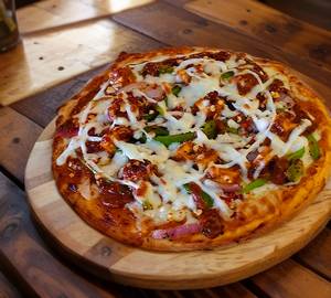 Peri Peri Paneer Pizza