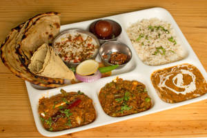 Veg Maharaja Thali