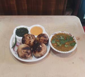 6 Pcs Paneer Litti+ Chokha