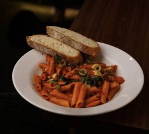 Primavera sause pasta