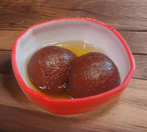 2 pcs Gulab Jamun